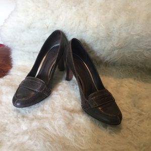 GUC  Antonio Melani pumps